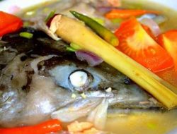 Resep Sup Kepala Salmon yang Menggoda Selera