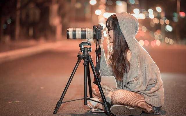 Fungsi Stabilizer Kamera Dan Rekomendasi Merk Untuk Vlogger