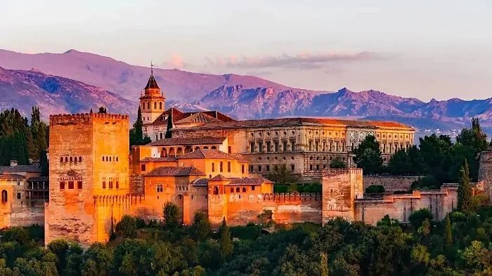 Tempat Wisata Di Granada Spanyol